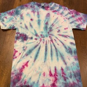 Cute and fun tye dyed t shirts
